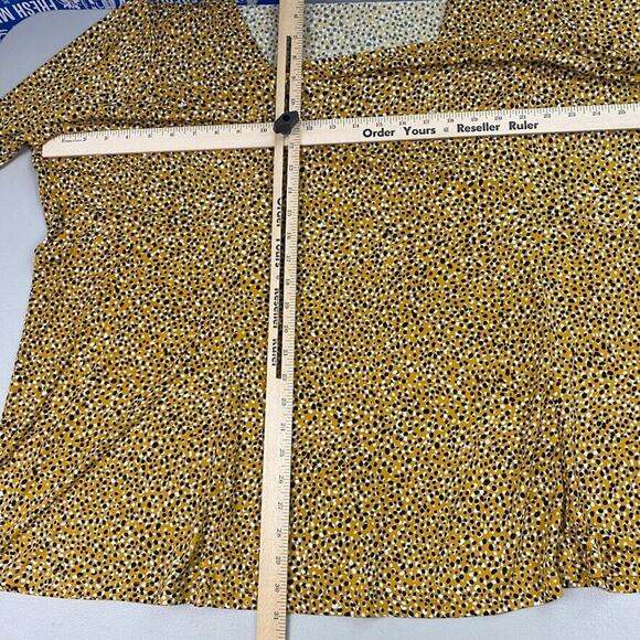 Susan Graver Liquid Knit Top Womens 4X Yellow Polka Dot Square Neck Elbow Sleeve - Picture 9 of 14